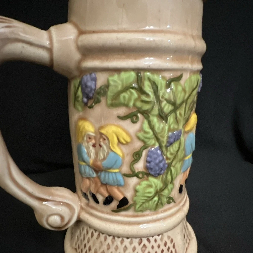 Vintage Judy Baker 1975 Breweriana Beer Stein with Figural Castle Lid Grapevine
